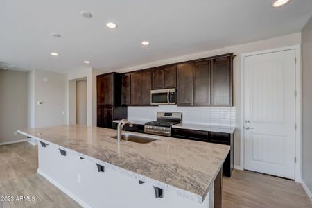 New construction Single-Family house 41000 W Agave Road, Maricopa, AZ 85138 Villagio Series - Belice- photo 5 5