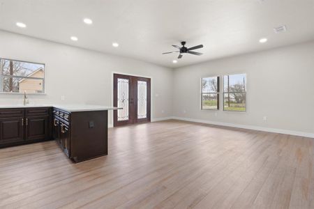 New construction Single-Family house 622 E Chambers Street, Cleburne, TX 76031 - photo 7 7