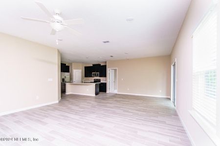 New construction Single-Family house 6355 Morning Bluff Drive, Jacksonville, FL 32244 - photo 13 13