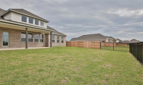New construction Single-Family house 547 Rita Blanca Drive, Webster, TX 77598 Classic Series - Brown- photo 43 43