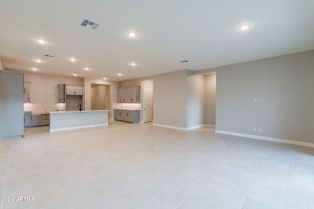 New construction Single-Family house 21379 W Meadowbrook Avenue, Buckeye, AZ 85396 - photo 12 12