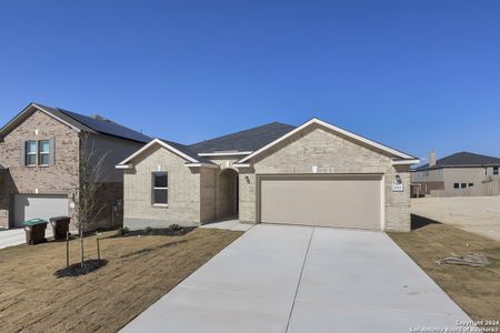 New construction Single-Family house 15315 Danae Bend, San Antonio, TX 78245 2003 Modeled- photo 6 6