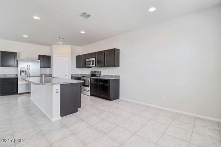 New construction Single-Family house 5285 E Umber Road, San Tan Valley, AZ 85143 - photo 11 11