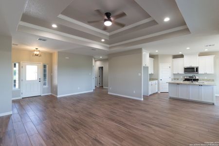 New construction Single-Family house 105 Lost Pines Lane, Marion, TX 78124 - photo 2 2