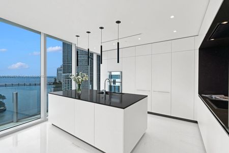 New construction Condo/Apt house 300 Biscayne Blvd Way, Unit 1101, Miami, FL 33131 - photo 21 21