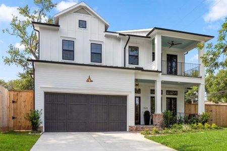 New construction Single-Family house 1345 Chamboard Lane, Houston, TX 77018 - photo 0 0