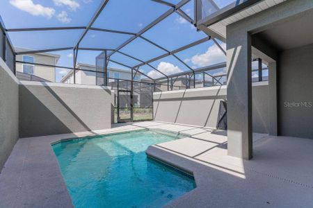 New construction Townhouse house 2460 Reading Trail, Kissimmee, FL 34746 - photo 16 16
