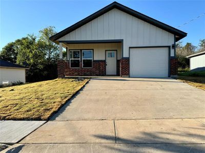 New construction Single-Family house 1421 Morse Street, Greenville, TX 75401 - photo 0