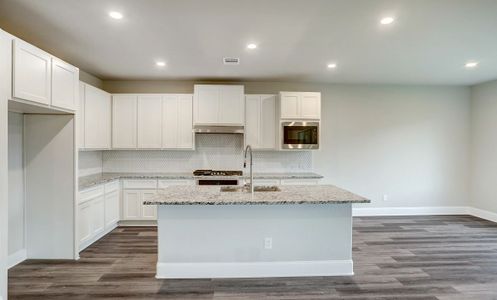 New construction Single-Family house 13222 Wood Leaf Park, Tomball, TX 77375 - photo 8 8