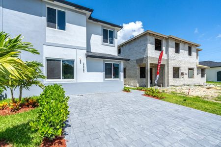 New construction Duplex house 12490 Sw 224Th St, Miami, FL 33170 - photo 2 2