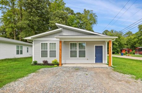 New construction Single-Family house 825 Martin Street, Smithfield, NC 27577 - photo 0 0