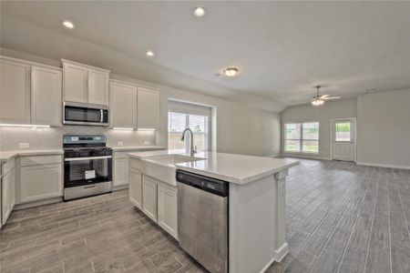 New construction Single-Family house 11118 Youngquist Drive, Mont Belvieu, TX 77535 The Aintree- photo 6 6
