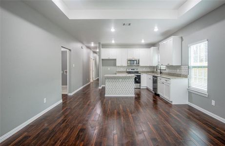 New construction Single-Family house 3930 Roberts Avenue, Dallas, TX 75215 - photo 2 2