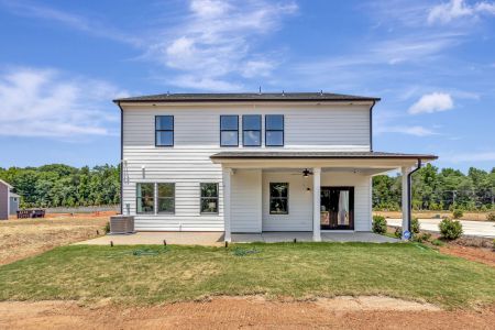 New construction Single-Family house 11200 Lochmere Road, Charlotte, NC 28278 The Fenmore- photo 32 32