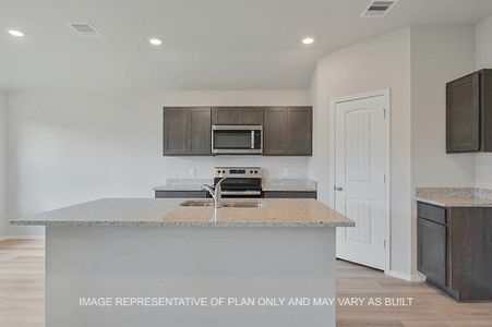 New construction Single-Family house 101 Comal Drive, Huntsville, TX 77340 - photo 9 9