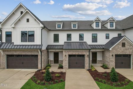 New construction Townhouse house 100 Periwinkle Place, Unit 14, Clayton, NC 27527 - photo 0 0