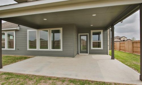 New construction Single-Family house 27418 Aster Green Drive, Katy, TX 77493 Premier Series - Magnolia- photo 32 32