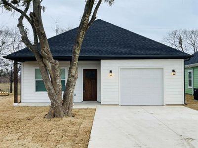 New construction Single-Family house 109 Newton Lane, Gun Barrel City, TX 75156 - photo 0