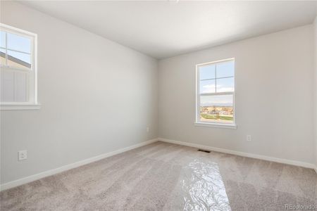 New construction Single-Family house 3292 N Highlands Creek Parkway, Aurora, CO 80019 - photo 17 17