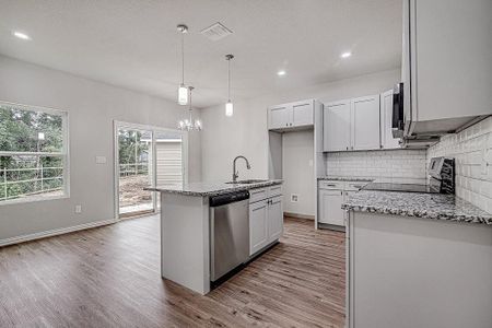 New construction Single-Family house 7811 Ella Young Drive, Fort Worth, TX 76135 - photo