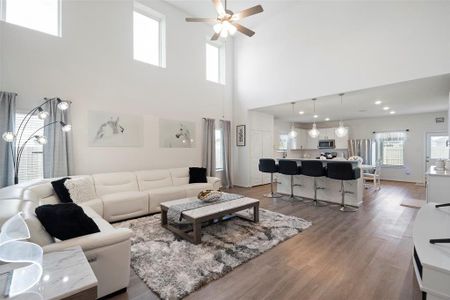 This is the benefit of the Concho Plan, SPACIOUS open living areas!!  Love the two-story ceilings and high windows that allow in more of that natural sunlight.