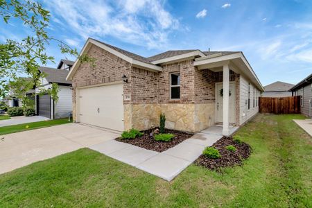 New construction Single-Family house 1510 Wind Springs Drive, Forney, TX 75126 Cottonwood- photo 1 1