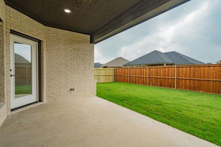 New construction Single-Family house 115 Bexar Street, Mabank, TX 75147 - photo 32 32