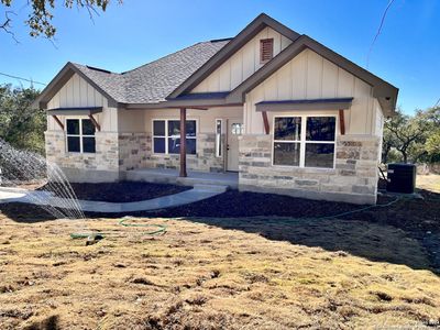 New construction Single-Family house 946 Cypress Dr, Canyon Lake, TX 78133 - photo 0 0
