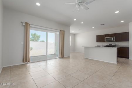 New construction Single-Family house 1046 W Chimes Tower Drive, Casa Grande, AZ 85122 - photo 8 8