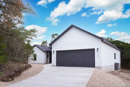 New construction Single-Family house 580 Compass Rose, Canyon Lake, TX 78133 - photo 7 7