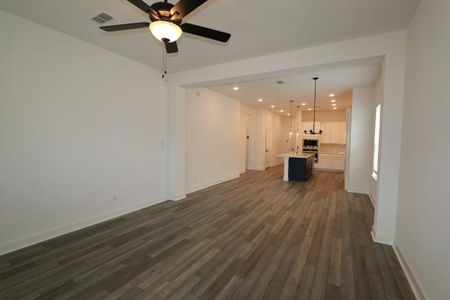 New construction Single-Family house 17321 Merlot Skies Street, Conroe, TX 77302 - photo 4 4