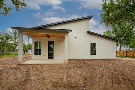 New construction Single-Family house 116 Cielo Lindo Dr, Elgin, TX 78621 - photo 33 33