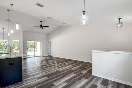 New construction Single-Family house 11280 Wood Owl Avenue, Weeki Wachee, FL 34614 - photo 6 6