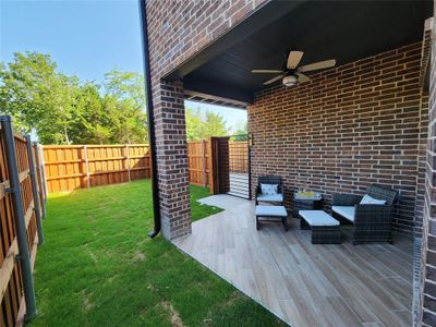 New construction Townhouse house 1637 Cleaver Road, Waxahachie, TX 75165 - photo 18 18
