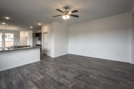 New construction Single-Family house 2645 Sonnier Circle, Royse City, TX 75189 - photo 15 15