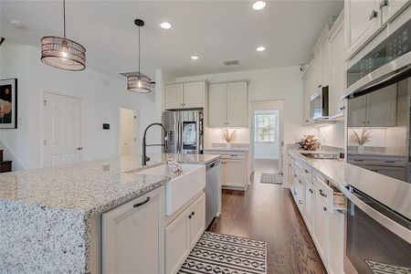 New construction Single-Family house 12971 Willow Grove Drive, Riverview, FL 33579 - photo 16 16