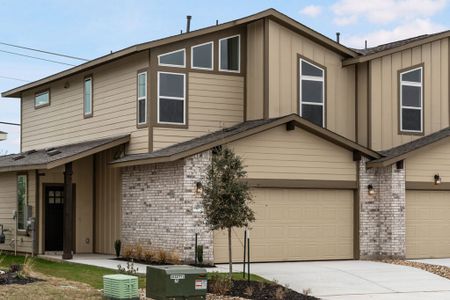 New construction Single-Family house 20500 Haygrazer Way, Pflugerville, TX 78660 - photo 2 2