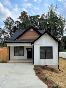 New construction Single-Family house 490 E 22Nd Street, Kannapolis, NC 28083 - photo 0