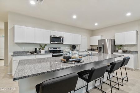 New construction Single-Family house 18190 N Del Mar Avenue, Maricopa, AZ 85138 Pelican- photo 9 9