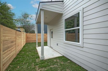 New construction Single-Family house 6111 Carnation Ter, Unit 1, Austin, TX 78741 - photo 25 25