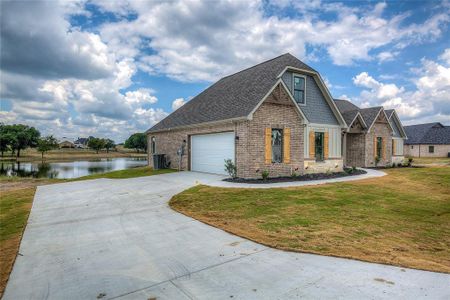New construction Single-Family house 4005 Highland Pond Court, Weatherford, TX 76087 - photo 35 35