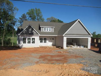 New construction Single-Family house 277 Golf Course Road, Maiden, NC 28650 - photo 1 1