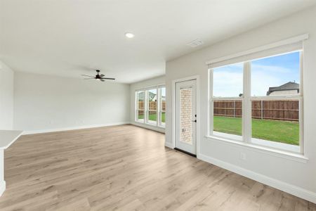 New construction Single-Family house 153 Creekside Drive, Sanger, TX 76266 - photo 13 13