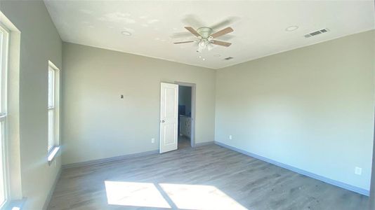 New construction Single-Family house 2312 Christine Avenue, Fort Worth, TX 76105 - photo 13 13