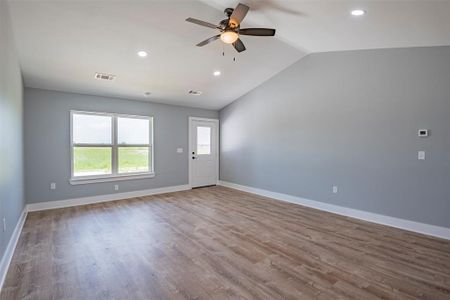 New construction Single-Family house 419 Brazier Road, Ennis, TX 75119 - photo