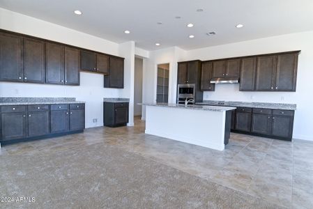 New construction Single-Family house 15435 W Bajada Road, Surprise, AZ 85387 - photo 24 24