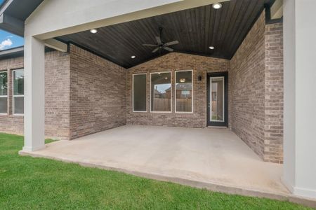 New construction Single-Family house 317 Vuelo Street, New Braunfels, TX 78130 Jester- photo 22 22
