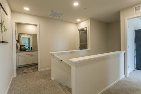 New construction Townhouse house 5024 McKinnon Court, Timnath, CO 80547 AKIN- photo 30 30