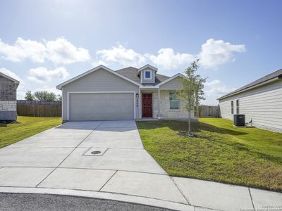 New construction Single-Family house 5926 Seaside Mnr, Converse, TX 78109 - photo 0 0