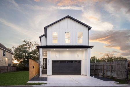 New construction Single-Family house 1202 E 32Nd Street, Houston, TX 77022 - photo 0 0
